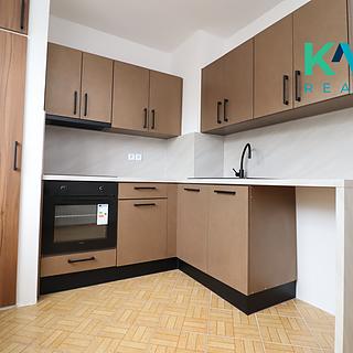 Pronájem bytu 2+1 52 m² Sokolov, Nádražní