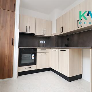 Pronájem bytu 2+1 50 m² Sokolov, Nádražní