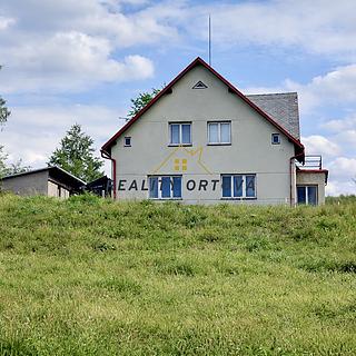 Prodej rodinného domu 179 m&sup2; Karlovice