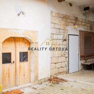 Prodej rodinného domu 125 m² Rovensko pod Troskami