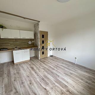 Pronájem bytu 1+kk, garsoniery 29 m&sup2; Turnov