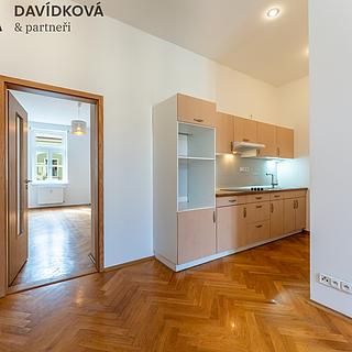 Pronájem bytu 2+1 70 m² Praha Nusle, Oldřichova