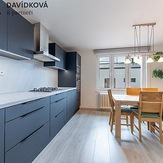 Pronájem bytu 3+1 88 m&sup2; Praha