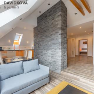 Pronájem bytu 2+kk 65 m² Praha