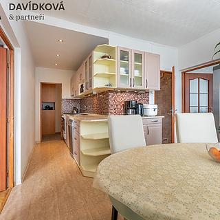 Prodej bytu 3+1 71 m² Praha Záběhlice, Jahodová