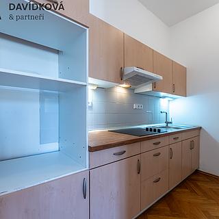 Pronájem bytu 2+1 70 m&sup2; Praha