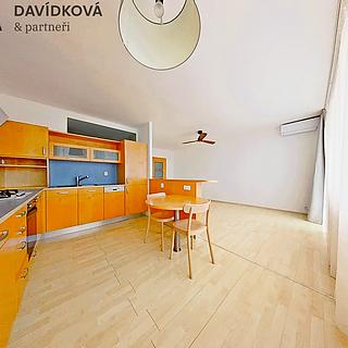Pronájem bytu 2+kk 61 m&sup2; Praha