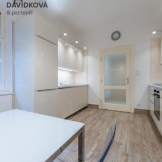 Pronájem bytu 2+1 76 m² Praha