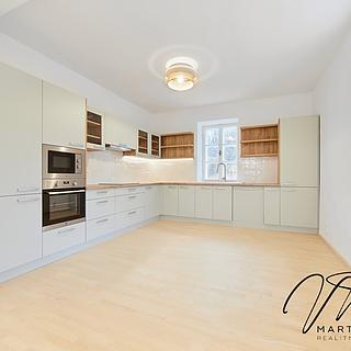 Prodej rodinného domu 145 m² Velké Popovice