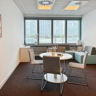 Pronájem kanceláře 75 m² Praha