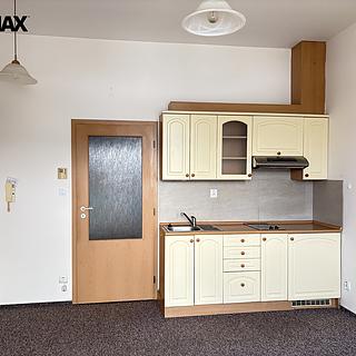 Pronájem bytu 1+kk a garsoniéry 25 m² Šumperk, Zábřežská