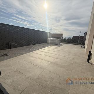 Prodej bytu 2+kk, 172m²