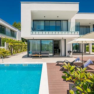 Prodej rodinného domu, 269m²