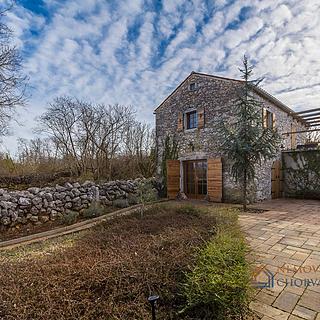 Prodej rodinného domu, 141m²