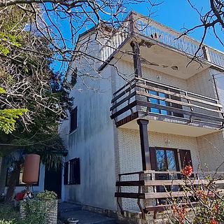 Prodej rodinného domu, 230m²