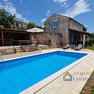 Prodej rodinného domu, 280m²