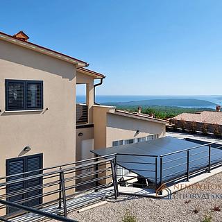 Prodej rodinného domu, 180m²