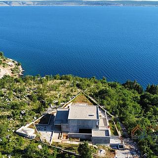 Prodej rodinného domu, 317m²