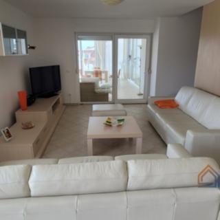 Prodej bytu 2+kk, 142m²