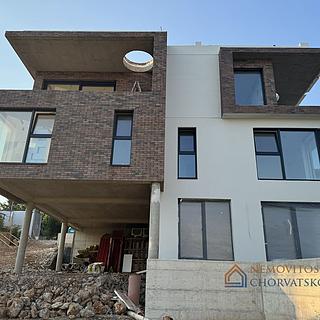 Prodej bytu 2+kk, 132m²