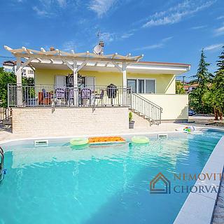 Prodej rodinného domu, 170m²