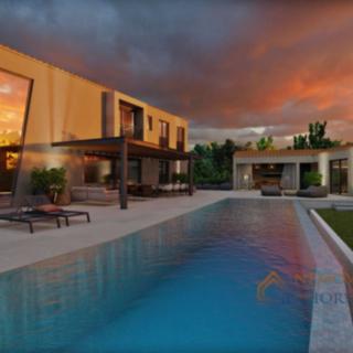 Prodej rodinného domu, 303m²