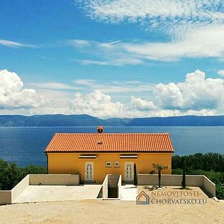 Prodej rodinného domu, 438m²