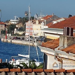 Prodej rodinného domu, 355m²