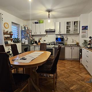 Prodej bytu 2+kk, 100m²