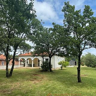 Prodej rodinného domu, 150m²