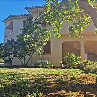 Prodej rodinného domu, 465m²