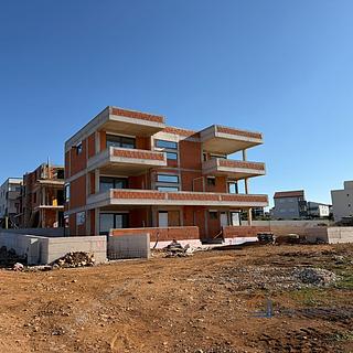 Prodej bytu 1+kk, garsoniery, 82m&sup2;