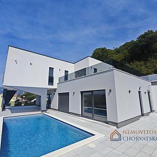 Prodej rodinného domu, 380m²