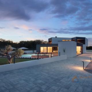 Prodej rodinného domu, 500m²