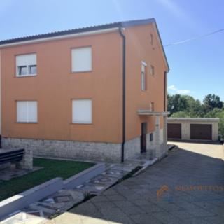 Prodej rodinného domu, 258m²