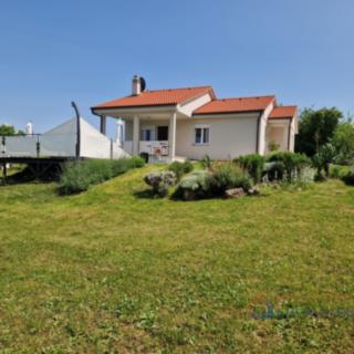 Prodej rodinného domu, 99m²