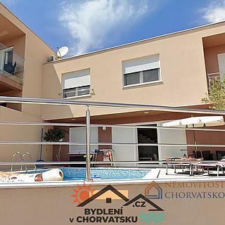 Prodej bytu 5+1 a více, 280m²