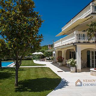 Prodej rodinného domu, 508m²