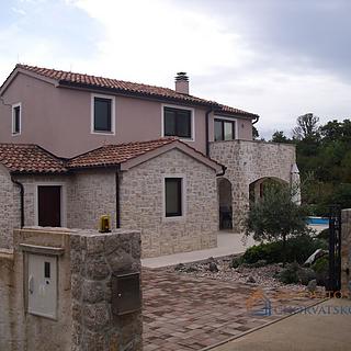 Prodej rodinného domu, 158m²