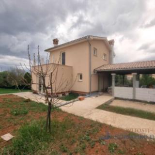 Prodej rodinného domu, 211m²