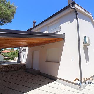 Prodej bytu 5+1 a více, 92m²