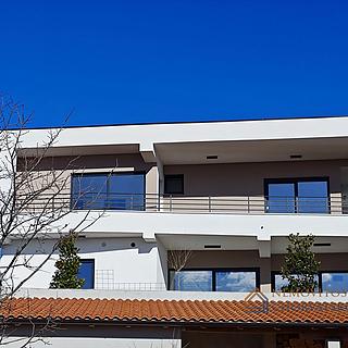 Prodej rodinného domu, 198m²