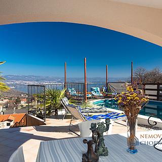 Prodej rodinného domu, 267m²