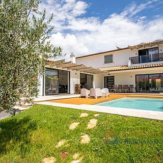 Prodej rodinného domu, 150m²