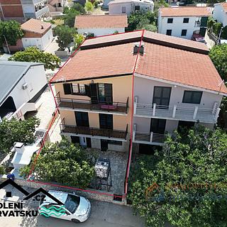 Prodej rodinného domu, 240m²