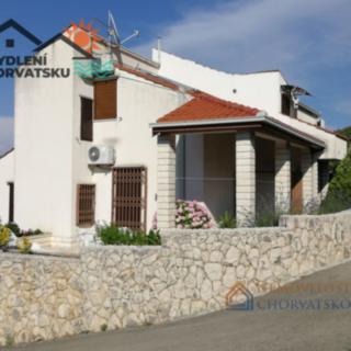 Prodej rodinného domu, 810m²