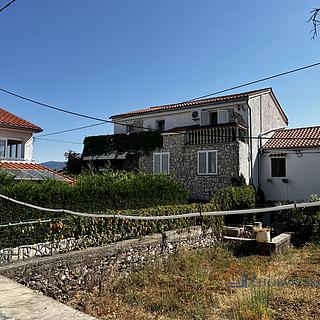 Prodej rodinného domu, 300m²