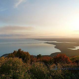 Prodej stavební parcely, 6900m²