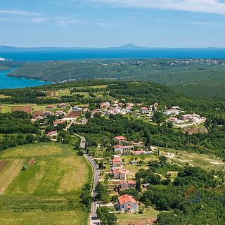 Prodej stavební parcely, 613m²