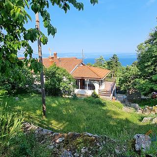 Prodej rodinného domu, 200m²